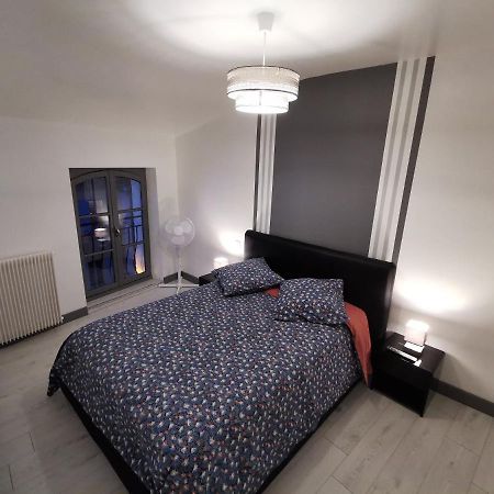 Appartement Cosy Entierement Equipe 洛特河畔的维伦纽夫 外观 照片